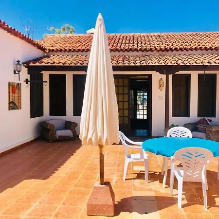 Canarian Country House * Адехе
